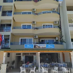  Hotel Klironomi